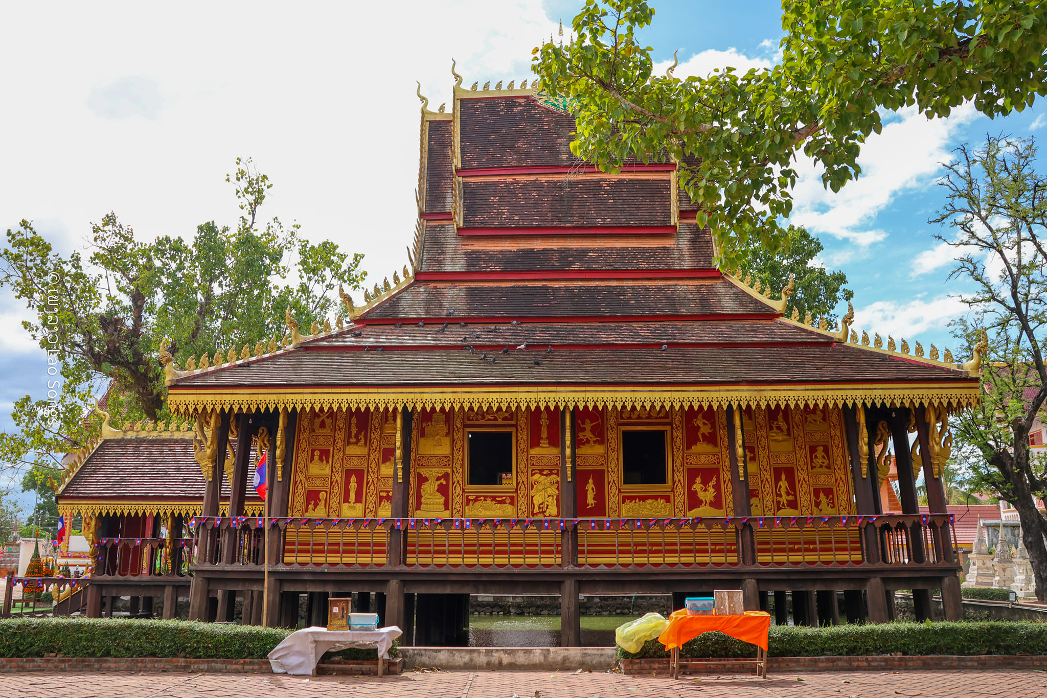 ຫໍໄຕປີດົກ ມົນມະຫາສະເໜ່ແຫ່ງວັດທະນະທໍາ